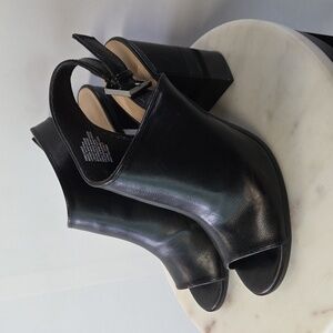 Kohl's Women's Black Peep Toe Mules Size 9